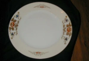VINTAGE NORITAKE PORCELAIN DINNER PLATE w GOLD MORIAGE, HAND PAINTED FLOWERS - Picture 1 of 4