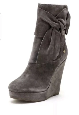 全新无标签 Calvin Klein Harper 麂皮靴 9M — 第 1/4 张图片