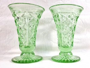 Vintage Matching Pair of Green Depression Glass Posy Vases Diamond Pattern - Picture 1 of 8