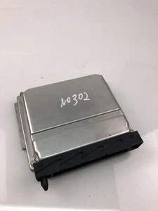 Volvo XC70 CROSS COUNTRY Engine Control Unit ECU 30668478A 2005 22544878 - Picture 1 of 4