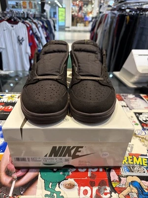 Talla 10 - Travis Scott x Air Jordan 1 Retro OG SP Bajo Terciopelo Marrón Foto 1 de 4