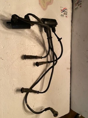 Honda Interceptor 1985 VF700F VF700 bobina de encendido cables enchufes completos Foto 1 de 4