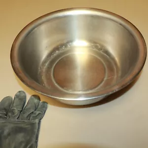 Cuenco de acero inoxidable de calibre pesado comercial Vollrath Hospital usado 9 cuartos - Imagen 1 de 8