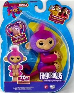 Mono bebé interactivo Fingerlings Charli púrpura 70+ sonidos y reacciones (U11) - Imagen 1 de 2