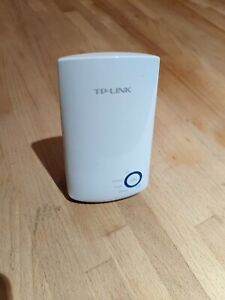 TP-Link WiFi Range Extender 300Mbps Internet Signal Booster Wireless Repeater