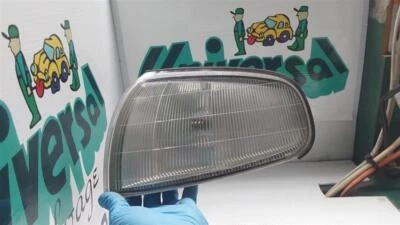 Toyota Camry 1993 luz de estacionamiento transparente para conductor  Foto 1 de 4