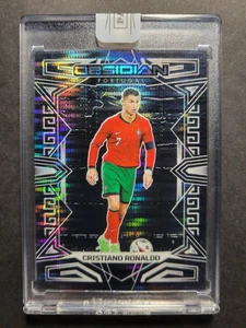 2023-24 Obsidiana CRISTIANO RONALDO #11/11 Grabado Eléctrico Blanco Pulsar Nº 185 - Imagen 1 de 7