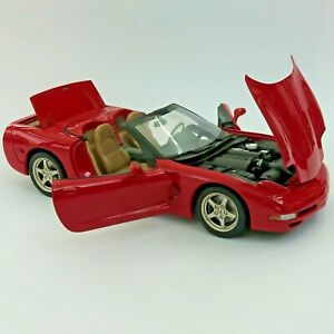 UT Models 1/18 Diecast 1998 Chevrolet Corvette