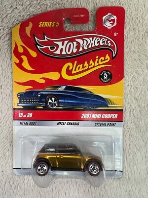 🇬🇧🇬🇧 Hot Wheels Classics Series 2001 Mini Cooper REDLINES HW13🇬🇧🇬🇧 - Image 1 of 4