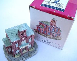 Americana Collection: AH84 CITY HALL. In Original Box. - Imagen 1 de 7