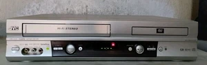 JVC VIDEOREGISTRATORE VHS 6 TESTINE STEREO CON TELECOMANDO - Imagen 1 de 7