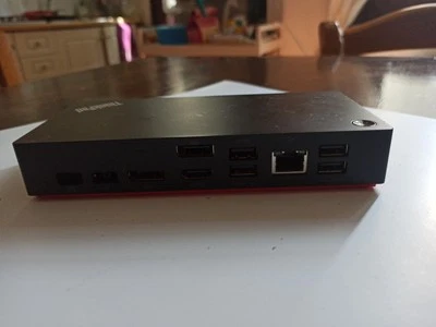 Lenovo ThinkPad Universal USB-C Dock 40AY - Senza alimentatore - Non Testato - Immagine 1 di 4