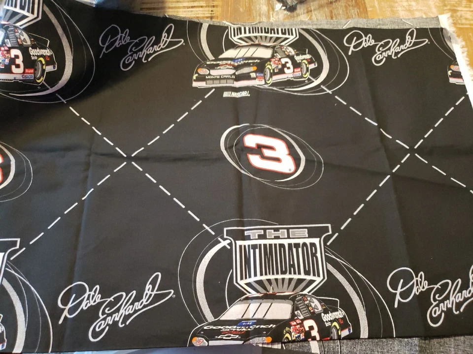 Tela de algodón Dale Earnhardt The Intimdator Nascar 13"X45" y 13"X 22" 2 piezas Foto 1 de 1