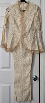 Traje pantalón vintage para mujer: encaje crema con ribete de organdí, talla 12, 2 defectos Foto 1 de 4