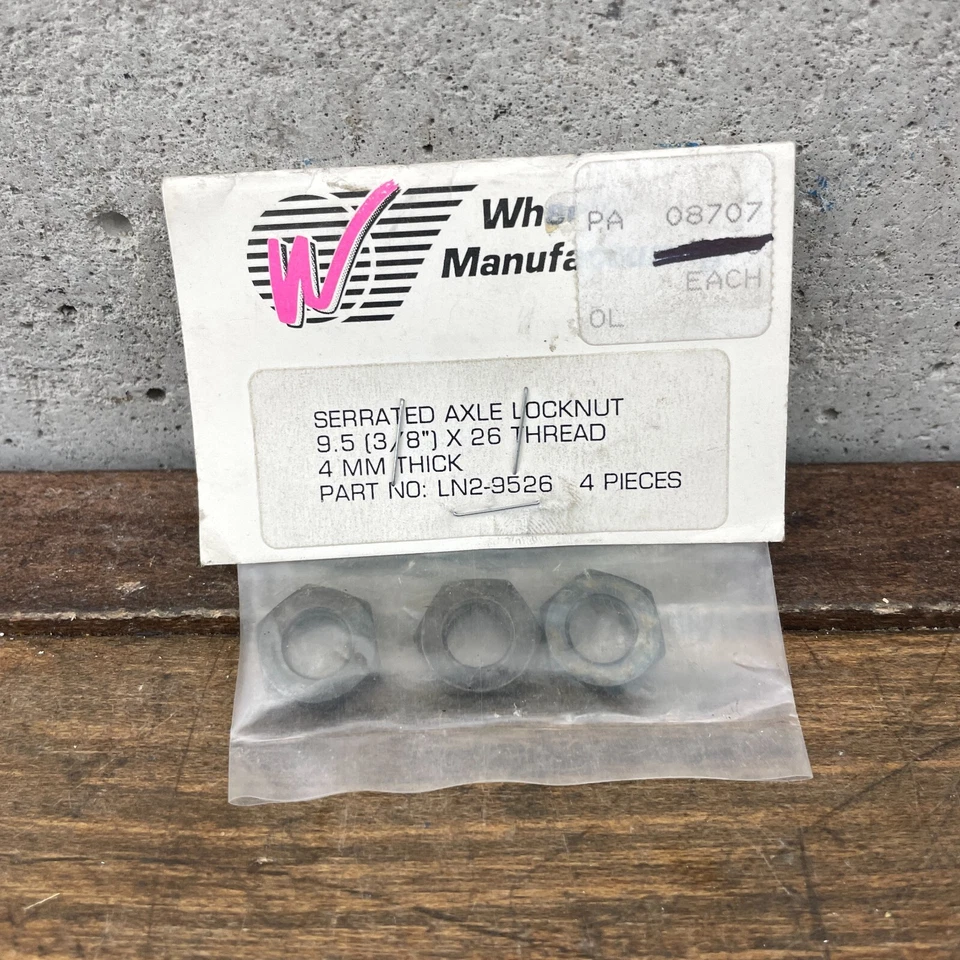 Tuercas de bloqueo de eje dentado de colección 9,5 X 26 tpi buje NOS ruedas de buje de bicicleta MFG LN2-9526 Foto 1 de 4