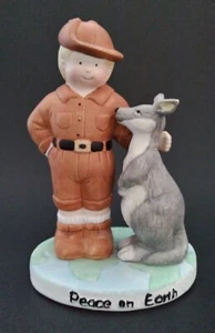 Papel Freelance Peace on Earth Children of the World Junge & Känguru Figur - Bild 1 von 6