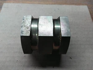 5000-20-20 Pipe Coupling Female 1-1/4 NPT to Female 1-1/4 NPT Heavy Duty - Picture 1 of 2