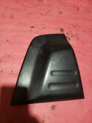 Suzuki grand Vitara XL7, Chev Tracker 98-04 OEM puerta maletero plástico Foto 1 de 4