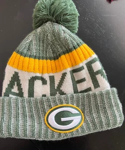 New Era Green Bay Packers Pom Beanie NFL Patch - Picture 1 of 4