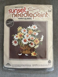 Vintage 1978 Sunset Needlepoint Kit 6230 "Bushels of Daisies" STARTED - Bild 1 von 10