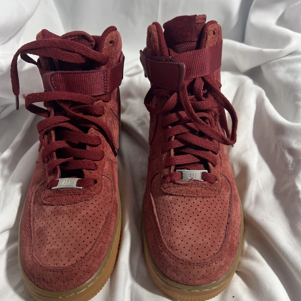 Talla 10 - Nike Air Force 1 High Team Rojo W Reino Unido Talla 7.5 Foto 1 de 4