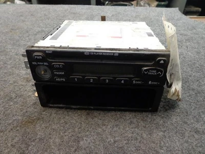 Audio Equipment Radio Receiver Am-fm-stereo-cd Player Fits 00-01 SEPHIA 106284 Foto 1 de 4