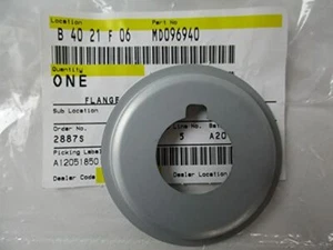 MITSUBISHI OEM Genuine Flange, Crankshaft Sprocket MD096940  - Picture 1 of 4