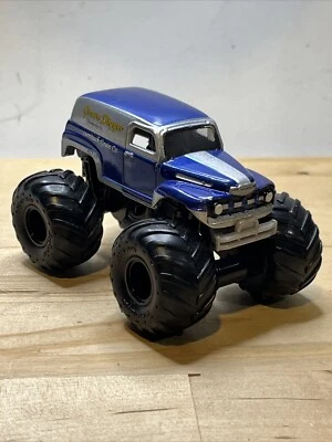 Monster Jam Series Monster Truck- Currituck Grain Co. GRAVE DIGGER 1:64  - Image 1 of 4