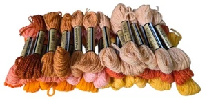 Paternayan Persian Yarn Lot Of 35 Skeins Orange Peach Rust 3 Ply Wool Tapestry - Picture 1 of 5