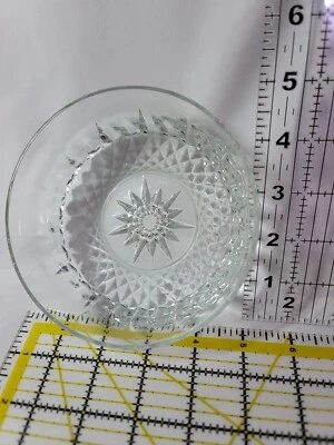 Vintage Arcoroc Diamond Starburst Clear Glass Crystal Bowl made in USA 4" round - Image 1 of 4