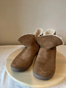 Koolaburra Shazi Mini stivali castagno scamosciati pelle di pecora 109362 scarpe da donna taglia 11 - Foto 1 di 10