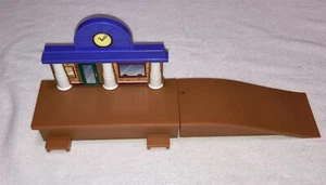 Pieza de repuesto de estación de tren Paw Patrol Adventure Bay Railway Train con rampa - Imagen 1 de 5