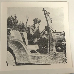 Foto de cartón vintage de Elvis Presley Elvis en el ejército EP3 - Imagen 1 de 2