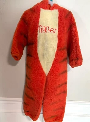 Disney Store Winnie The Pooh Deluxe Disfraz Tigger Peludo Suave Niños Talla Pequeña Foto 1 de 4