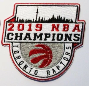 1) 2019 NBA CHAMPIONS TORONTO RAPTORS PATCH RICAMATE (TIPO B) # 128 - Foto 1 di 1