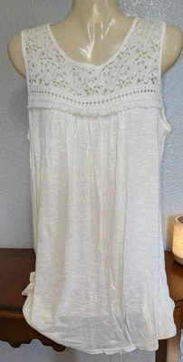 Max Studio  Sleeveless Top Size M New With Tags - Image 1 of 4