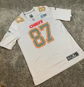 Camiseta deportiva para hombre Nike Kansas City Chiefs Travis Kelce gris del Super Bowl LVII - mediana - Imagen 1 de 8