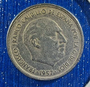 WORLD COIN SALE-1957 SPAIN 5 PESETA--COPPER/NICKEL COMPOSITION COIN-KM#786 - Picture 1 of 3