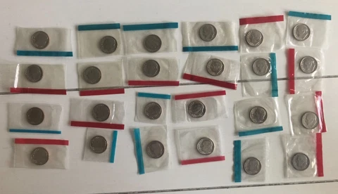 1968-1979  P + D Roosevelt Dimes BU Mint Cello Run Decade Set 24 US Coins Cover