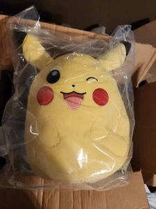 ¡NUEVO! WINKING PIKACHU Squishmallow 14” Pulgadas Peluche Pokémon Oficial Envío el Mismo Día - Imagen 1 de 3