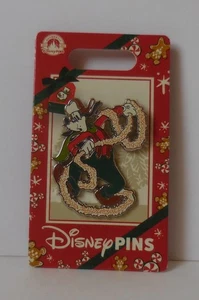 Disney Pin 2022 Goofy Christmas Holiday Pin - Picture 1 of 2