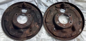 Matched Pair of OEM Used 11” Rear Ford Drum Brake Backing Plates 70398/70399 - Picture 1 of 10
