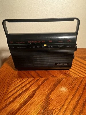 Soundesign 2224BLK Radio Compacta Portátil AM/FM 2 Negra Años 80 Probada FUNCIONA Foto 1 de 4