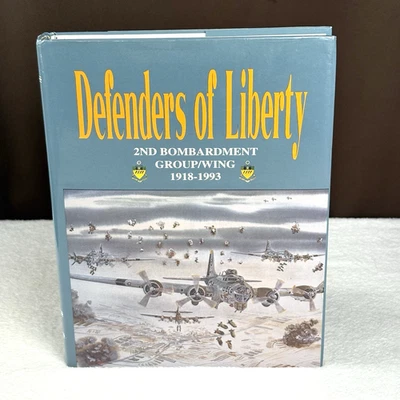 Vtg 1998 Defenders of Liberty 2nd Bombardment Group/Wing 1918-1993 Turner Book Foto 1 de 4
