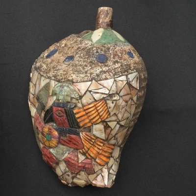 Moche Pututu precolombino con incrustaciones de piedras preciosas Foto 1 de 4