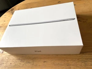 Genuine Apple iPad 6th Generation Empty Box Only - Afbeelding 1 van 3