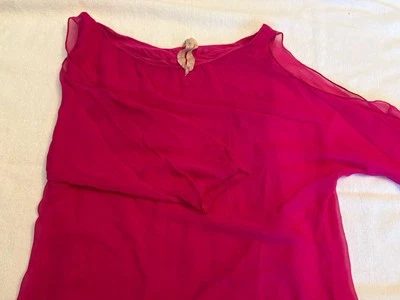 Blusa Bailey 44 Para Mujer Hombro Frío Top Forrada Transparente Talla: L Rosa Seda Foto 1 de 4