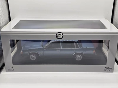 Volvo 760 Turbo Intercooler 1985 Blu 1:18 Triple 9 In Box - Immagine 1 di 4