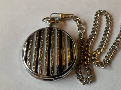 Mens Hunter cs pocket watch 1 3/4” across Japan quartz movt & 15” chain - Image 1 of 4