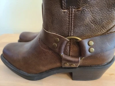 Cabelas  W's Harness Ankle  Boot Leather Square Toe Brown Western CS-1302A Sz7M - Image 1 of 4